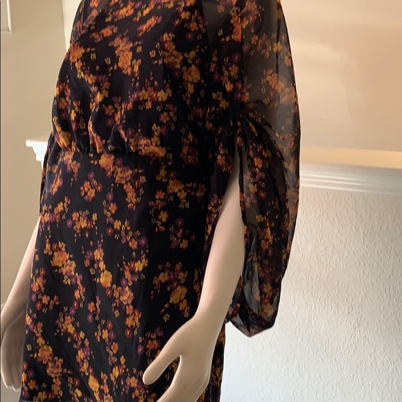 Dress - Picture 5 of 12